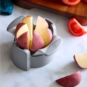 The Pampered Chef Gray Potato Wedge Cutter